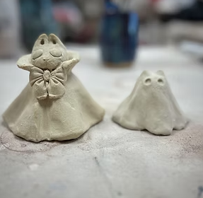09/24 - 10/29 Citrus Pottery Spooky Cat Pottery Class